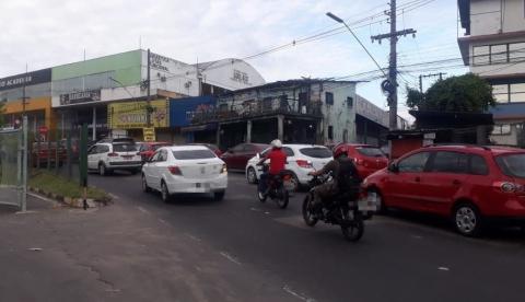 Transtornos no trânsito marcam 1º dia de obras no Distrito Industrial em Manaus 