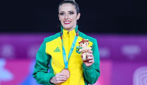 Ginasta Natália Gaudio conquista o bronze no Pan-Americano