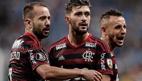 Arrascaeta é convocado pelo Uruguai e desfalca o Flamengo em 2 jogos