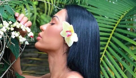 De fio-dental, Gracyanne Barbosa recebe tapinhas no bumbum em vídeo de massagem