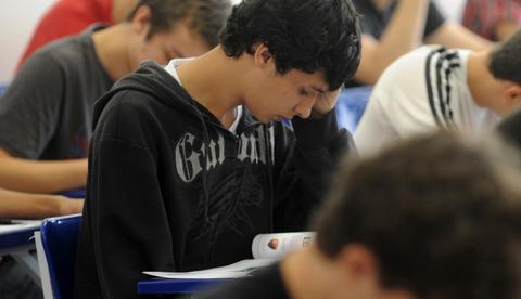 AGU vai atuar para evitar questionamentos judiciais a provas do Enem