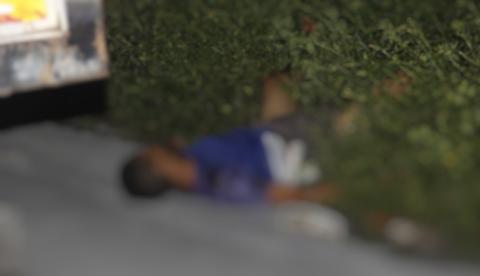 Em Manaus, jovem é encontrado morto após ser levado por grupo misterioso 