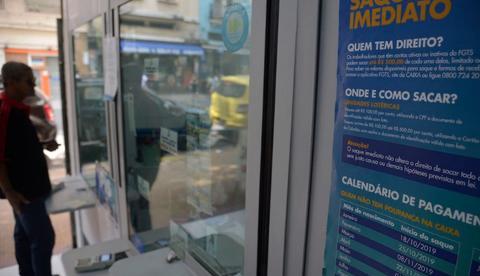 Caixa já pagou 42% do valor disponível para saque imediato do FGTS