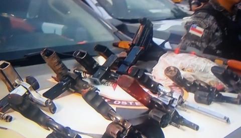 Membros de facção teriam chegado em caminhão baú para invadir área em Manaus  