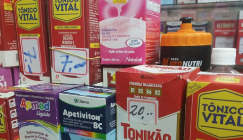 Deixa de ser obrigatória presença de farmacêutico em dispensário municipal 