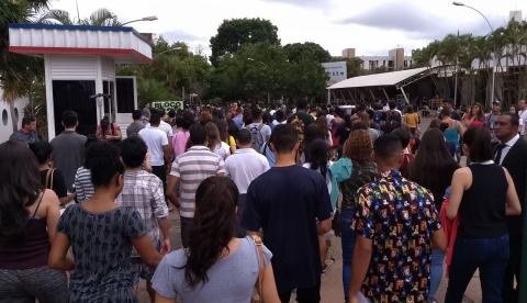 Mais de 5 milhões de candidatos fazem provas do Enem neste domingo