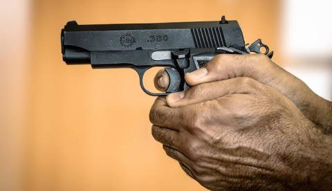 Em Manaus, casal é preso ao tocar o terror e promover tiroteio em avenida