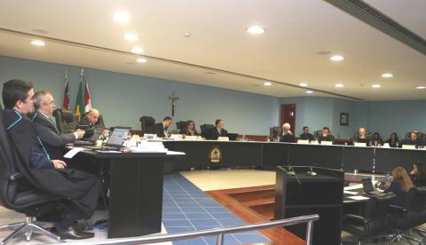 No Amazonas, TCE multa ex-prefeito em R$ 34,1 mil por irregularidades nas contas 