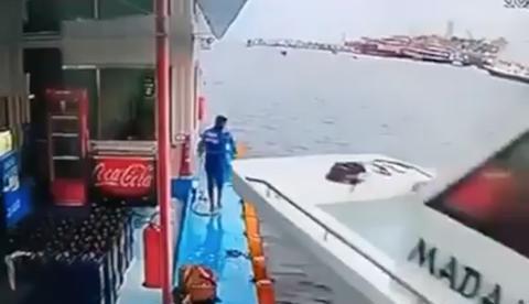 Vídeo: Homem escapa da morte após embarcação bater em flutuante em rio do Amazonas