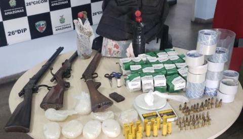 Em meio a guerra entre facções, polícia apreende armas e drogas no Monte Horebe