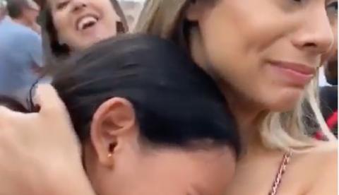 Irmã de Lexa cai no choro e emociona a internet ao ter sonho realizado por funkeira