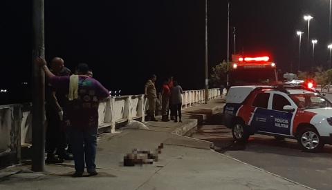 Homem é morto a pauladas embaixo de ponte em Manaus