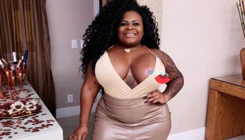 Em vídeo, Jojo Todynho treme bumbum e seios ao som de funk