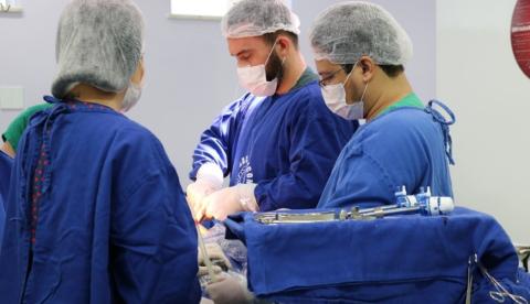 FCecon realiza mutirões de cirurgias e consultas contra câncer de próstata em Manaus