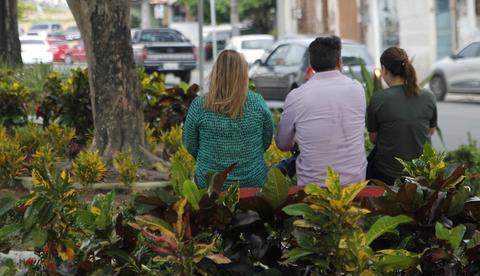 Praça de Manaus ganha paisagismo em parceria público-privada