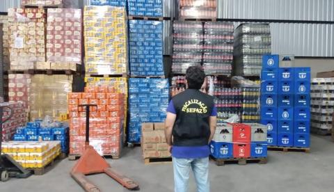 Com cerveja e whisky, carga de bebidas avaliada em R$ 5 milhões é apreendida em Manaus