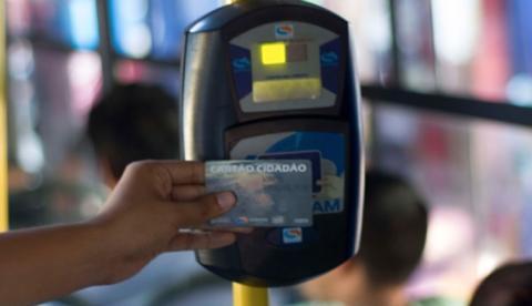 Pagamento da tarifa de ônibus somente com cartão é adiada em Manaus
