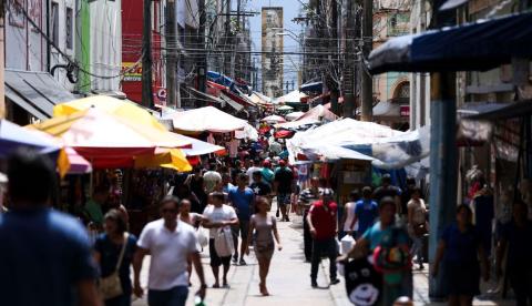 Veja horário de funcionamento do comércio em Manaus no feriado de sexta