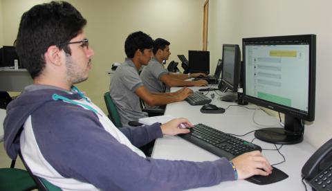 Estagiários autistas superam limitações para contribuir com trabalho da Defensoria