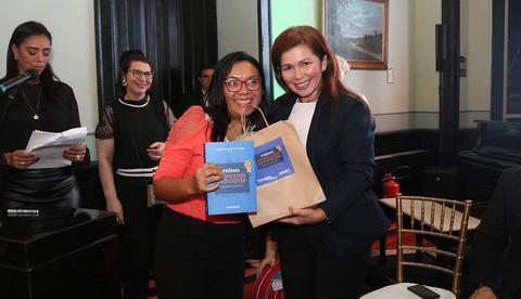 Professores premiados como inovadores têm trabalhos publicados em livro