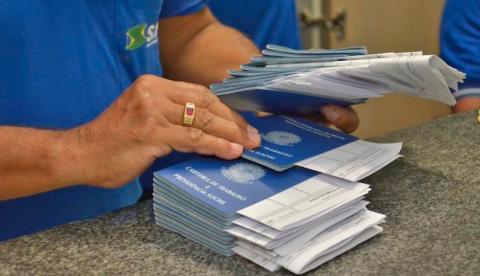 Postos do Sine Manaus ofertam 90 vagas de empregos nessa segunda-feira 