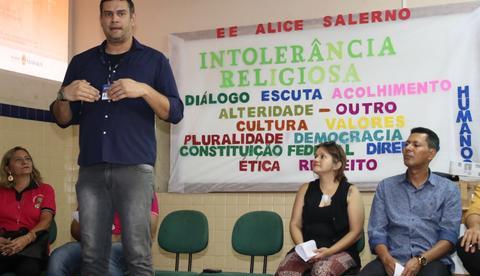 Escola faz debate sobre intolerância religiosa em Manaus