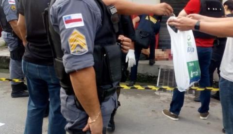 A caminho do trabalho, maqueiro reage a assalto e é morto no meio da rua em Manaus