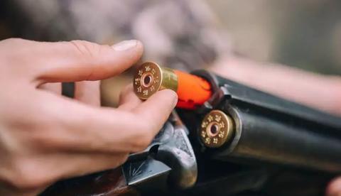 Jovem é preso durante troca de tiros com rivais no Amazonas