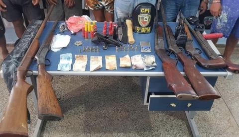 Com arsenal de armas, grupo é preso após confronto no Amazonas