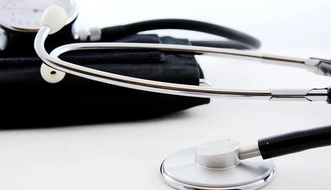 Presa mulher que se passou por médica e sequestrou recém-nascido em maternidade