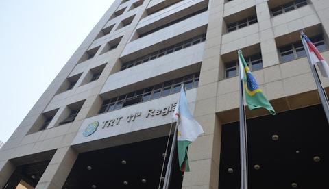 Justiça do Trabalho leiloa lotes de terras e apartamentos em Manaus