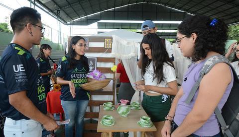 Feira de Negócios Turísticos da UEA apresenta ideias em Manaus