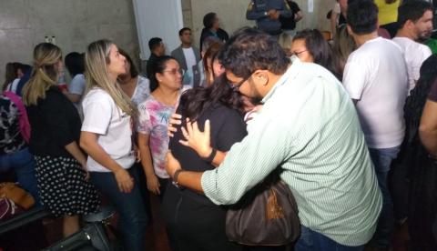 Viúva de advogado morto no Porão do Alemão chora ao ouvir sentença de Sotero: 'eu só perdi'