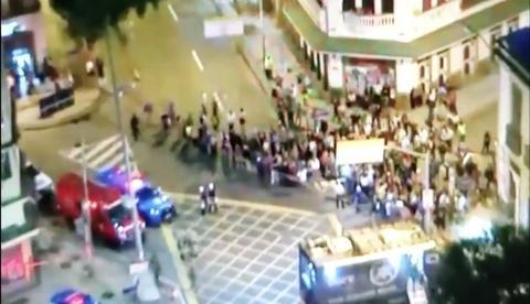 Armado com facão, homem faz 6 pessoas reféns dentro de bar no Rio de Janeiro