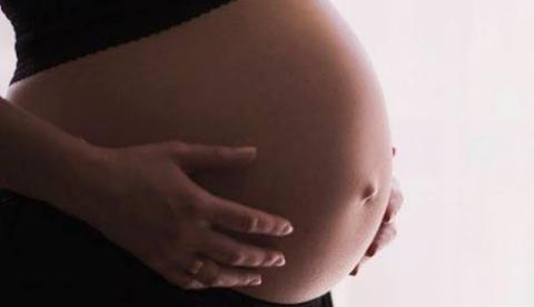 Mulheres têm filhos mais tarde, mas 430 mil até 19 anos deram à luz