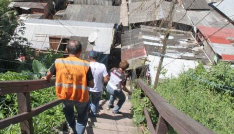 Família retiradas da Comunidade da Sharp recebem indenização em Manaus