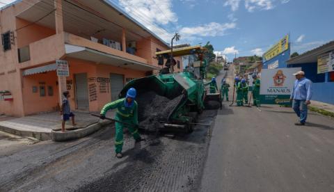 Oito vias da zona Norte são recapeadas em Manaus