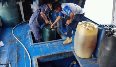 Combustível vendido ilegalmente é apreendido no Amazonas