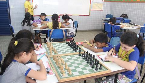 Educação integral eleva nível de aprendizagem em escolas municipais de Manaus