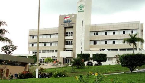 Jovem é hospitalizado após levar tiros na cabeça por grupo misterioso em Manaus