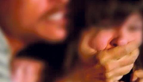 'Arrependido', pai se entrega à polícia após estuprar a filha de 12 anos em Manaus