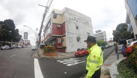 Vieiralves ganha nova sinalização de trânsito e sistema binário em Manaus