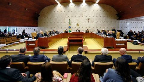 Juízes vão ao STF contra regra que veta opinião política em rede social