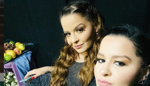 Maraisa mostra foto com gêmea Maiara e fãs vibram