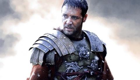 Saiba o motivo de Russell Crowe, astro de Gladiador, não ter ido receber o Globo de Ouro