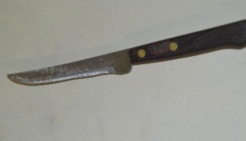 Briga de família termina com dois irmãos esfaqueados em Manaus