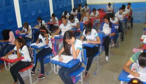 Fundeb pode chegar a R$ 2,25 mil e começa a ser pago nesta semana no Amazonas