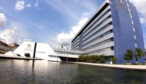 'Esse aumento é ilegal, indecente e imoral’ diz deputado Wilker Barreto