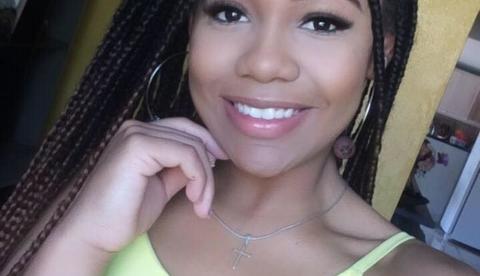 Jovem morre afogada após chamar amiga para selfie em cachoeira