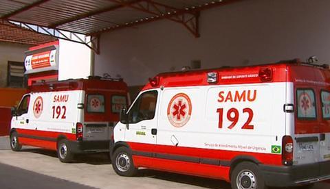 Mulher morre após saltar de ônibus em movimento durante assalto